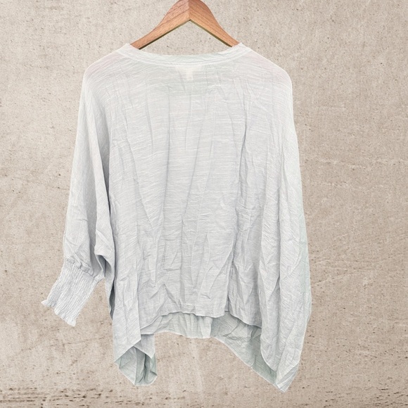 Blue Relaxed Long Sleeve Blouse - Picture 2 of 4